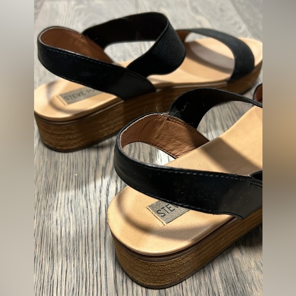 Steve Madden Sandals - Picture 3 of 3